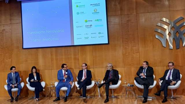 Featured image for “Desafios do Transporte Ferroviário e Competitividade do Setor Produtivo”